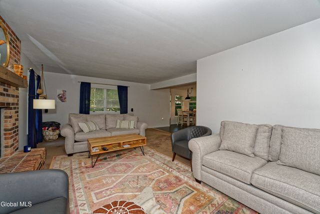 12 Deer Run, Wilton, NY 12831