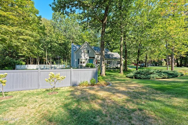 12 Deer Run, Wilton, NY 12831