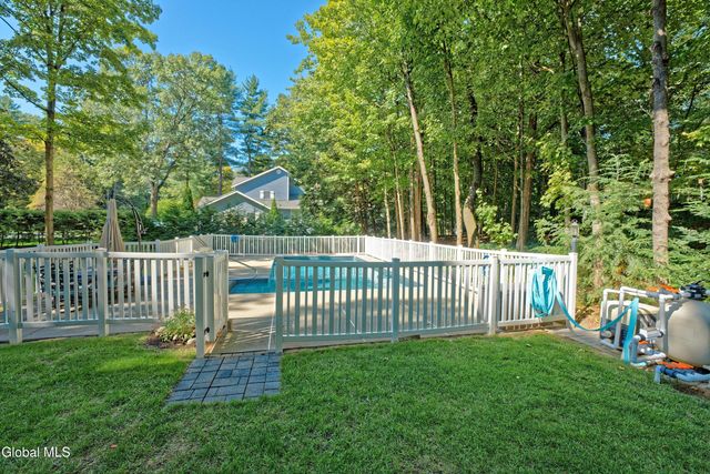 12 Deer Run, Wilton, NY 12831