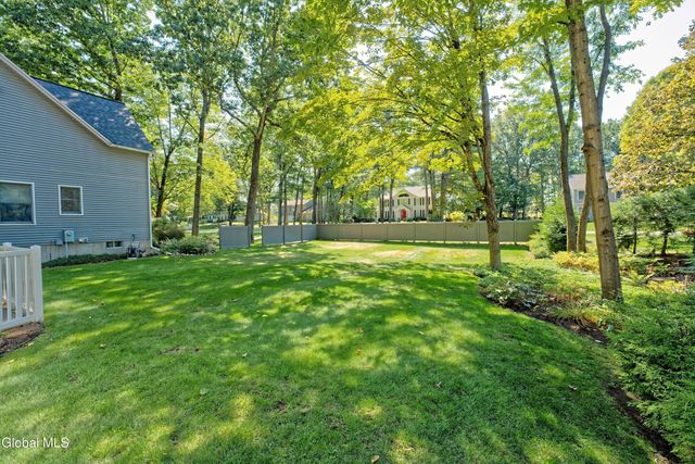 12 Deer Run, Wilton, NY 12831