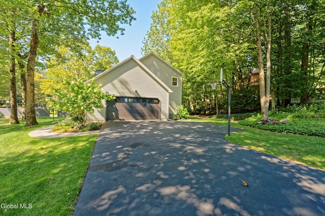 12 Deer Run, Wilton, NY 12831