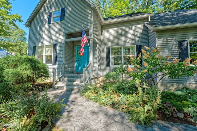 12 Deer Run, Wilton, NY 12831