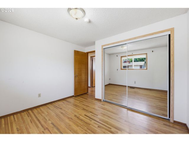 715 Nw 76TH St, Vancouver, WA 98665