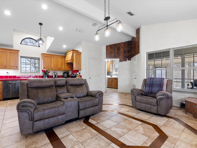 768 Longbranch Drive, Decatur, TX 76234