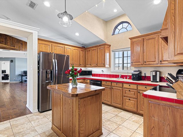 768 Longbranch Drive, Decatur, TX 76234