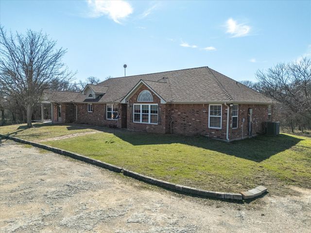 768 Longbranch Drive, Decatur, TX 76234