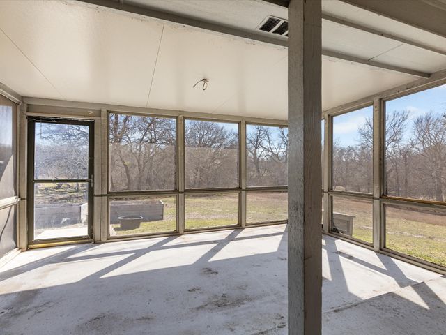 768 Longbranch Drive, Decatur, TX 76234