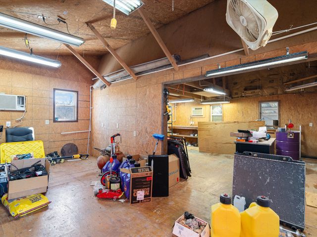 768 Longbranch Drive, Decatur, TX 76234