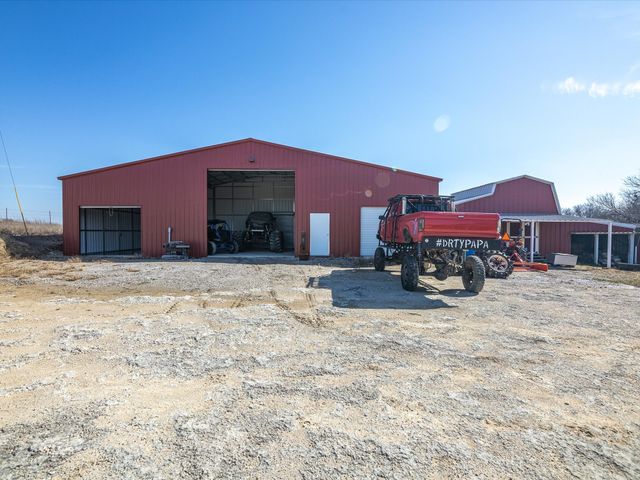 768 Longbranch Drive, Decatur, TX 76234