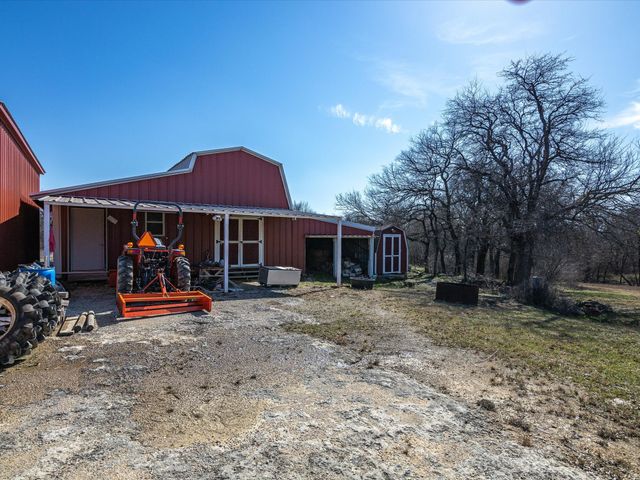 768 Longbranch Drive, Decatur, TX 76234