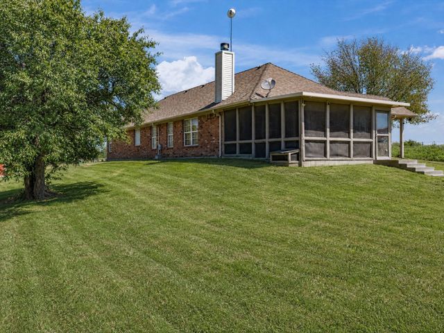 768 Longbranch Drive, Decatur, TX 76234