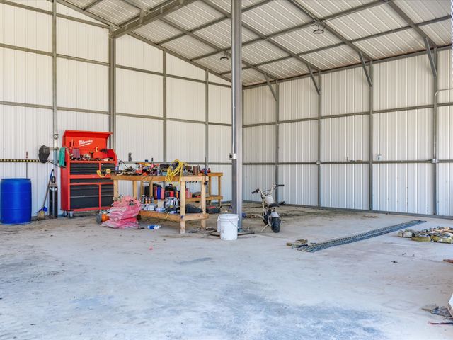 768 Longbranch Drive, Decatur, TX 76234