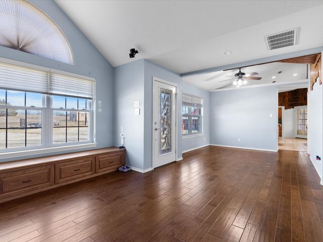 768 Longbranch Drive, Decatur, TX 76234