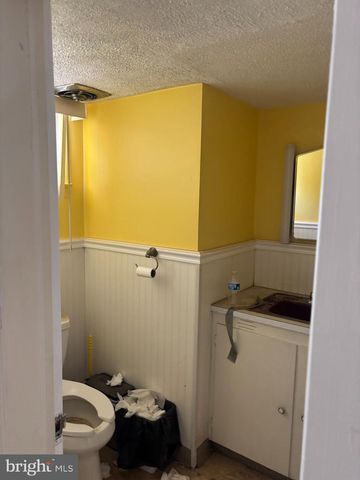 919 BROADWAY, Westville, NJ 08093