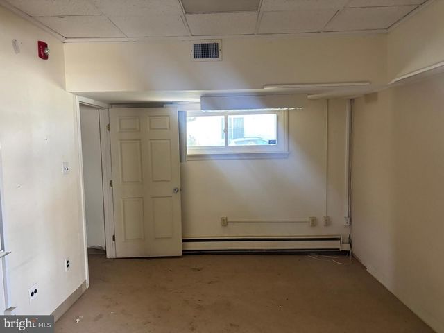 919 BROADWAY, Westville, NJ 08093