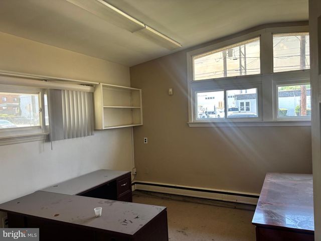 919 BROADWAY, Westville, NJ 08093