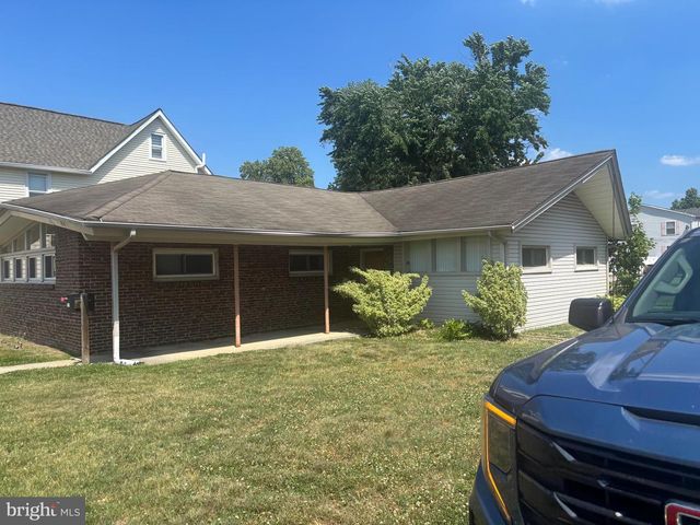 919 BROADWAY, Westville, NJ 08093