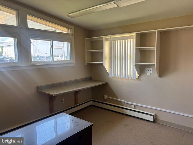 919 BROADWAY, Westville, NJ 08093
