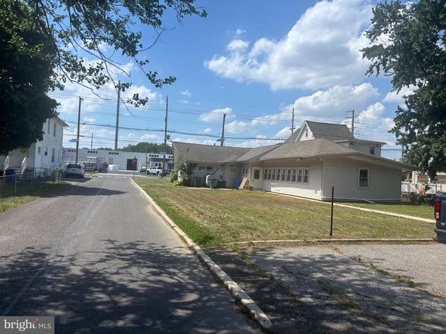 919 BROADWAY, Westville, NJ 08093