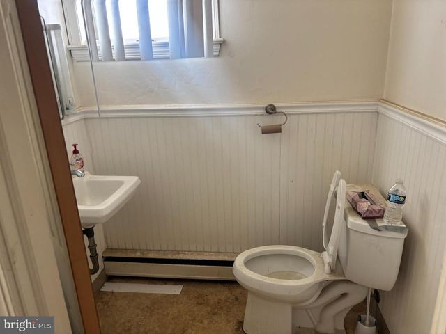 919 BROADWAY, Westville, NJ 08093