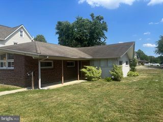 919 BROADWAY, Westville, NJ 08093