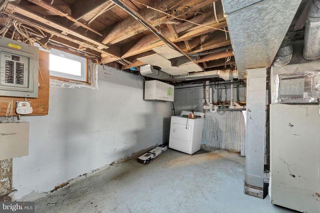 3012 N MERRIMAC RD, Camden, NJ 08104