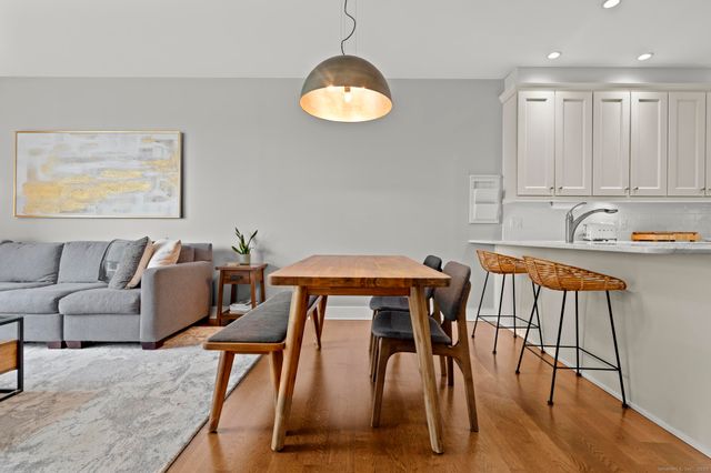 77 Havemeyer Lane 313, Stamford, CT 06902