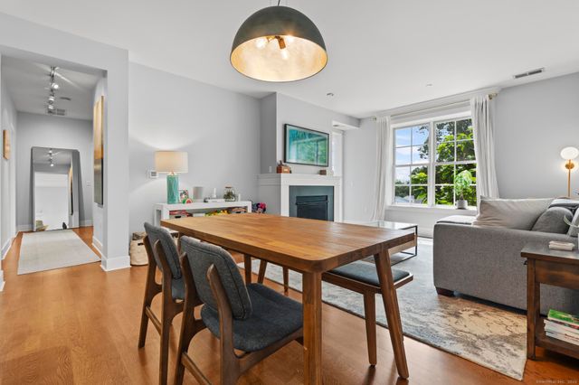 77 Havemeyer Lane 313, Stamford, CT 06902