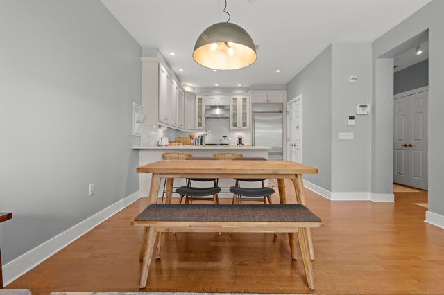 77 Havemeyer Lane 313, Stamford, CT 06902