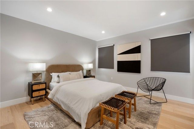 846 S Cloverdale, Los Angeles, CA 90036