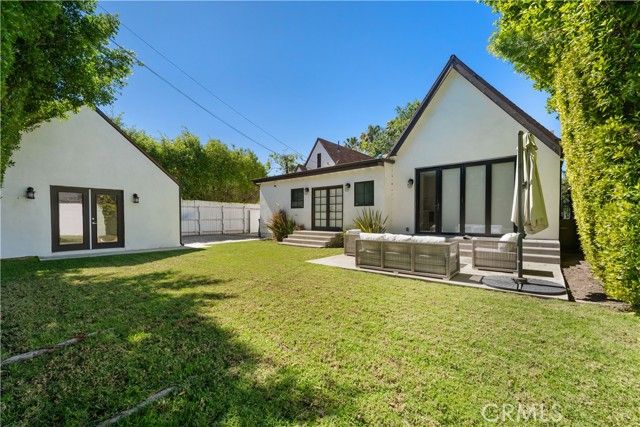 846 S Cloverdale, Los Angeles, CA 90036