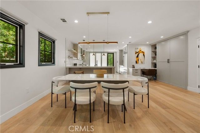 846 S Cloverdale, Los Angeles, CA 90036