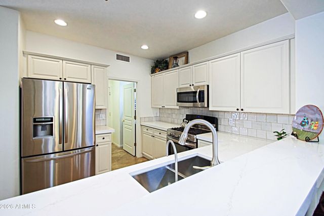 6943 E HIBISCUS Way, Scottsdale, AZ 85266