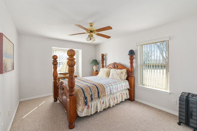 224 Autumn Wood Trail, Gun Barrel City, TX 75156