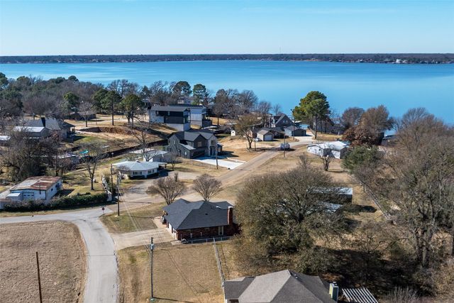 224 Autumn Wood Trail, Gun Barrel City, TX 75156