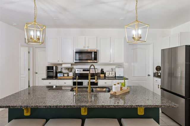 3676 SUNGROVE CIRCLE, Sanford, FL 32771