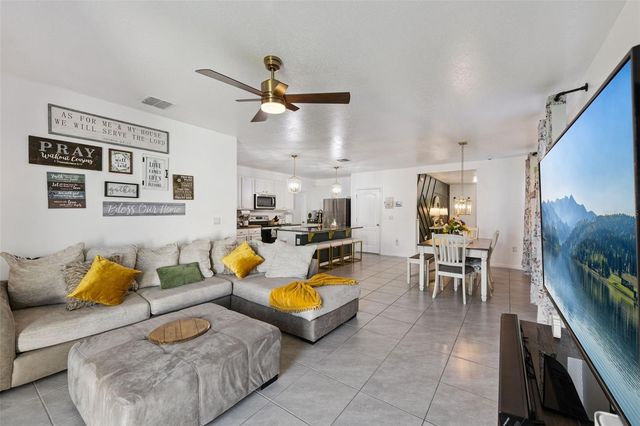3676 SUNGROVE CIRCLE, Sanford, FL 32771