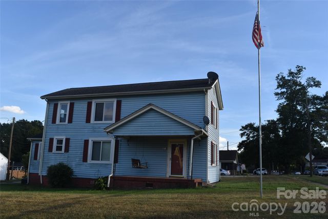 301 Highland Street, Mount Holly, NC 28120