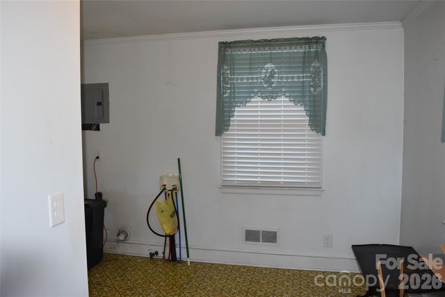 301 Highland Street, Mount Holly, NC 28120