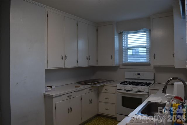 301 Highland Street, Mount Holly, NC 28120