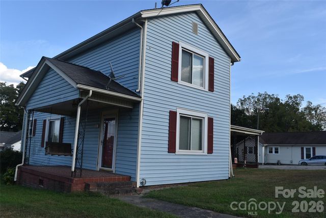 301 Highland Street, Mount Holly, NC 28120