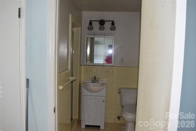 301 Highland Street, Mount Holly, NC 28120