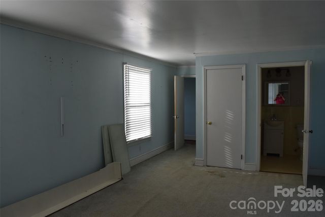 301 Highland Street, Mount Holly, NC 28120