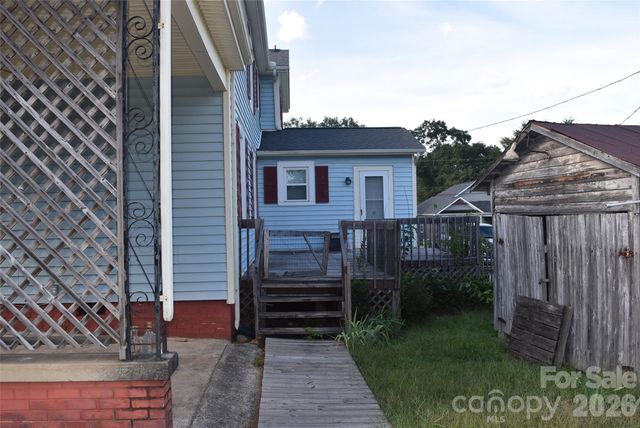 301 Highland Street, Mount Holly, NC 28120