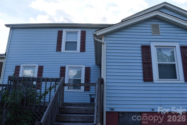 301 Highland Street, Mount Holly, NC 28120