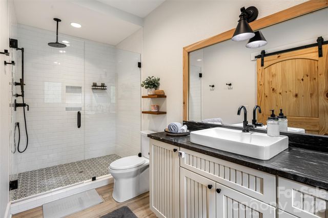 366 Signature Row Boulevard, Waynesville, NC 28785