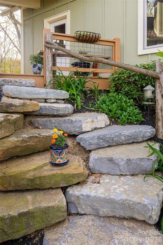 366 Signature Row Boulevard, Waynesville, NC 28785