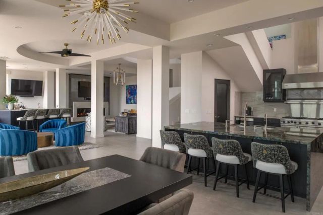 121 Via De La Valle, Del Mar, CA 92014