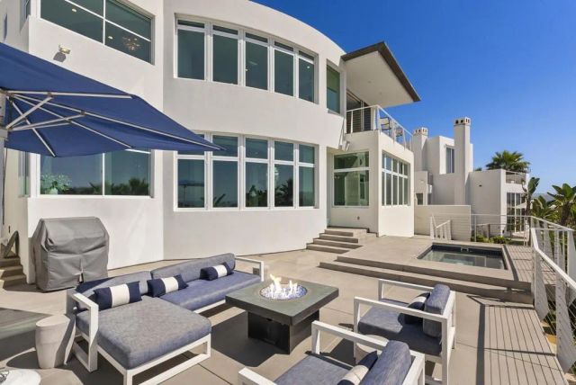 121 Via De La Valle, Del Mar, CA 92014