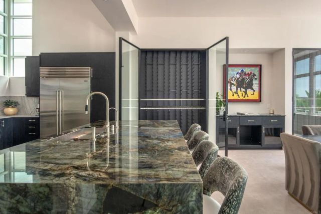 121 Via De La Valle, Del Mar, CA 92014